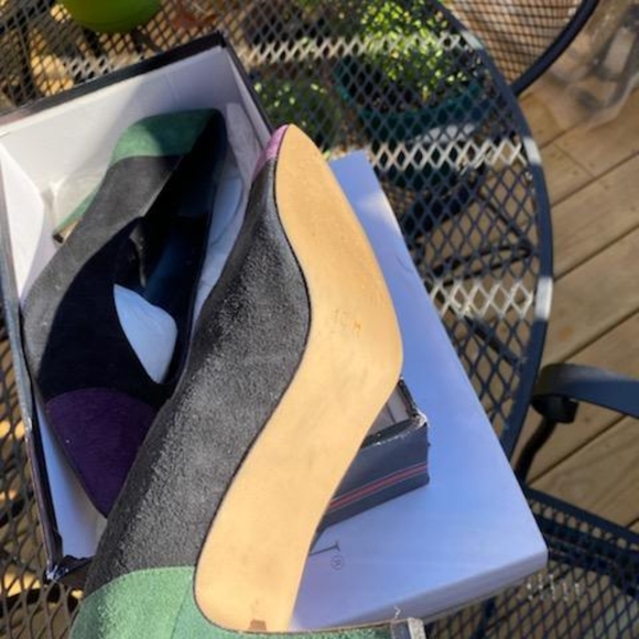 Multicolored Pumps - Picture 2 of 3